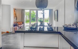 Interior - 5 bedroom cozy home in Bergen (Bergen)