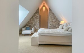 5 bedrooms, iron/ironing board, travel cot, free WiFi