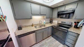 Fridge, microwave, stovetop, dishwasher - Crescent Arms 405 N  Siesta Key Florida (Siesta Key)