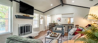 Country Pool House w/ Game Room, Fire Pit, Grill