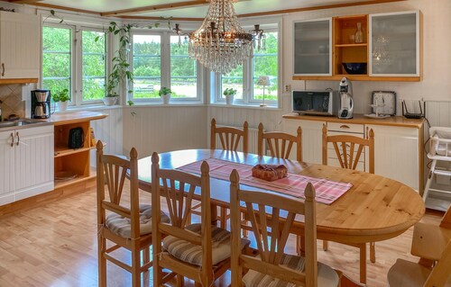 Cozy home in Tranås with kitchen
