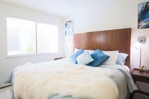4 chambres, fer et planche à repasser, accès Internet, draps fournis