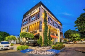 Exterior - Cozy apartestudio Zona Rosa Spaces Coworking (Barrio Caobos)