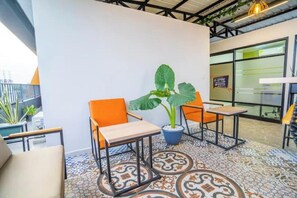 Interior - Cozy apartestudio Zona Rosa Spaces Coworking (Barrio Caobos)