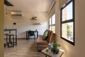 Living area - BEAUTIFUL APARTOESTUDIO ZONA ROSA+COWORKING (Barrio Caobos)