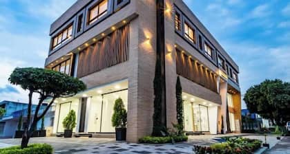 EXCLUSIVE LOFT. CAOBOS COLIVING&COWORKING. ZONE T