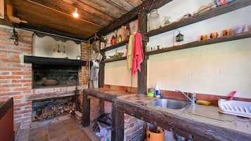 Kühlschrank, Ofen, Herdplatte, Geschirrspüler
