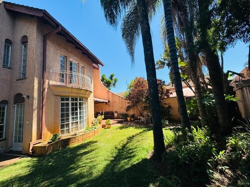 The Townhouse on Baines the perfect place for holiday or business trip WELCOME.