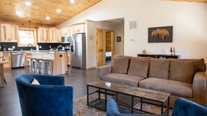 Smart TV, fireplace, DVD player, table tennis