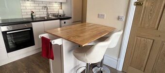 Glastonbury Getaway - Ground Floor, 1 BD Apt, Sleeps 3