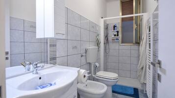 Dusche, Haartrockner