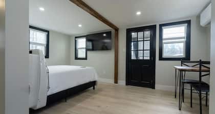 Cozy Cabin in a Rural setting-14