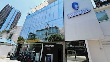 Fachada de la propiedad