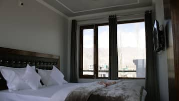 9 habitaciones, caja de seguridad en la habitación y escritorio