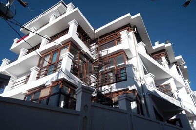 Situated 10 mints from airport 10 mints from main market and mountains view.