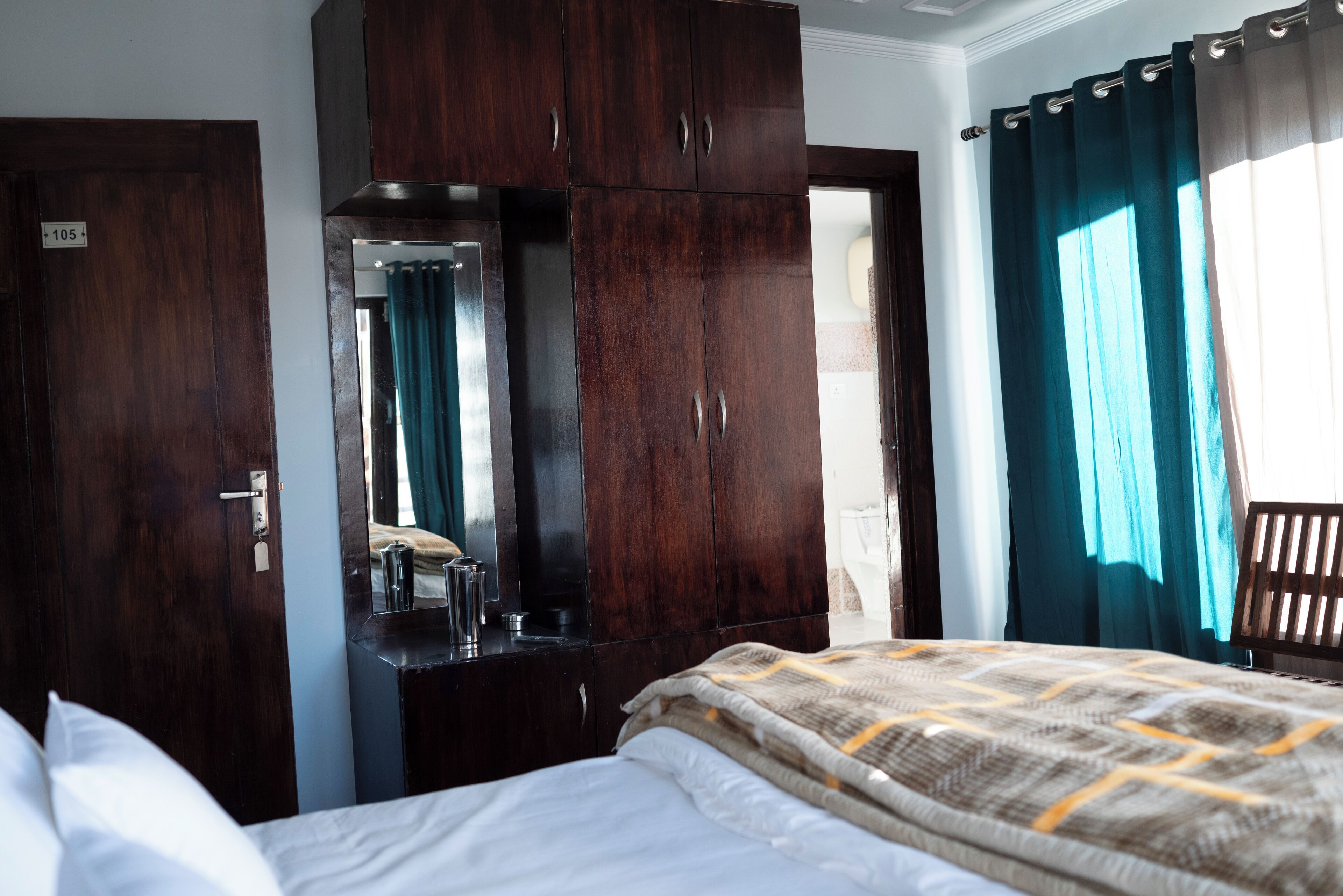 9 sovrum, värdeförvaringsskåp på rummet, skrivbord och gratis wi-fi