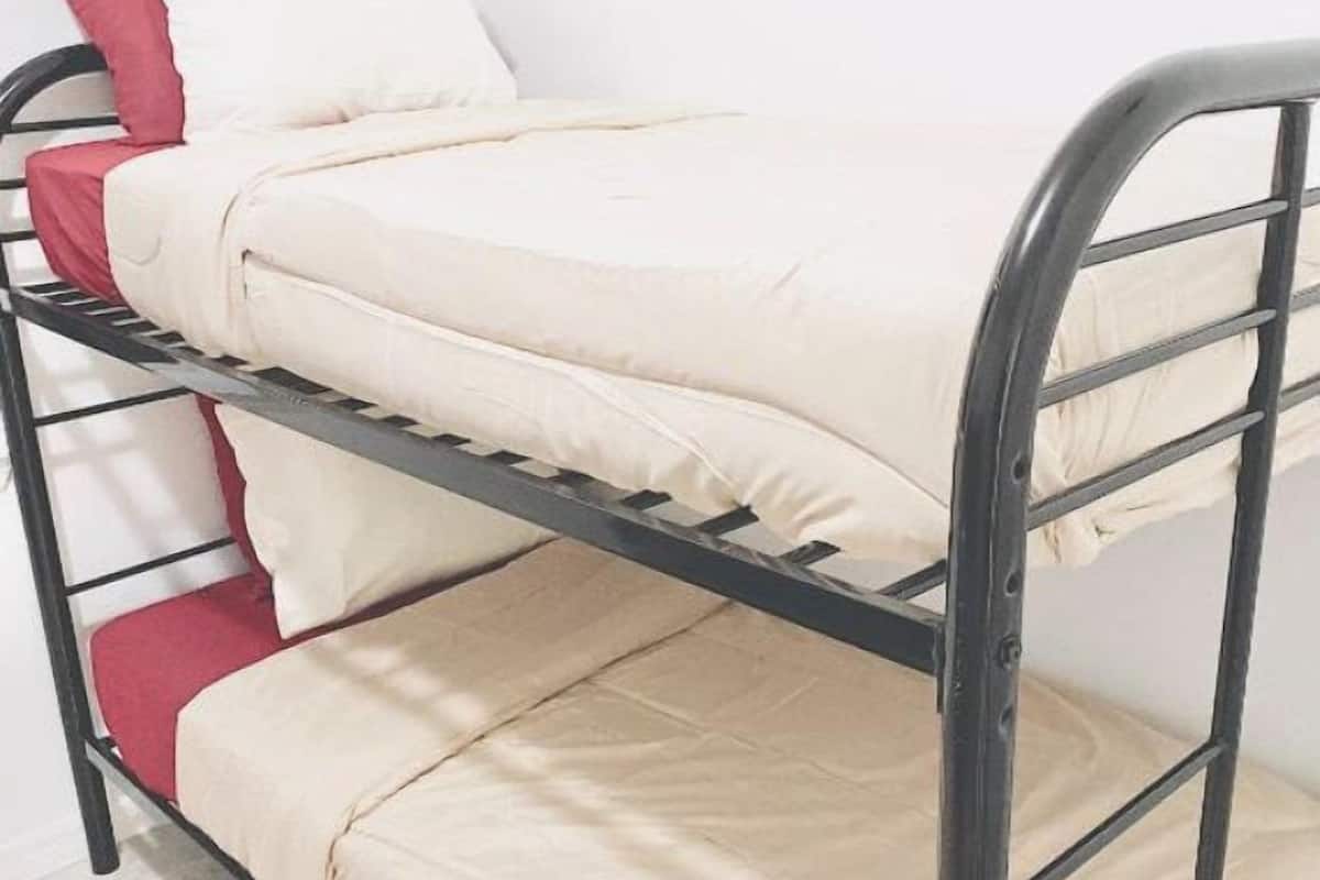 Iron/ironing board, free WiFi