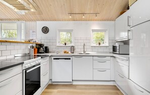 Kühlschrank, Herdplatte, Geschirrspüler