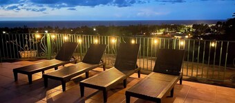 Oceanview Villa in Gated Community with Private Pool - 10 Minutes from Airport