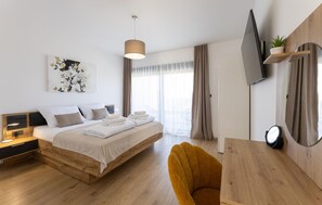 5 室のベッドルーム、セーフティボックス (室内)、旅行用ベビーベッド、WiFi (無料)