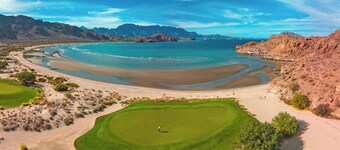 Spend Thanksgiving Weekend with your family at this gorgeous resort in Baja!