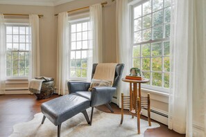 House (Multiple Bedrooms) | Interior