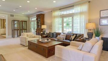 House (Multiple Bedrooms) | Bahagian dalam