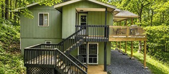 Ash Vale by Avantstay Expansive Deck + Ping Pong + Covered Porch Blue Ridge Mountain Escape