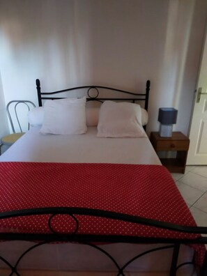 3 habitaciones, tabla de planchar con plancha y wifi 