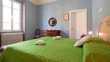 1 Schlafzimmer, Reisekinderbett, kostenloses WLAN, Bettwäsche