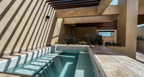 Pool - Brand New Loft in Downtown Playa, walk to 5th Ave (Playa del Carmen)