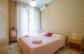 2 bedrooms, free WiFi, bed sheets