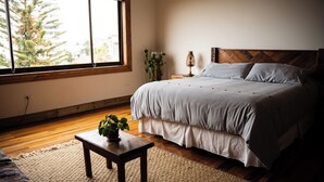 Rom, 1 queensize-seng, sjøutsikt