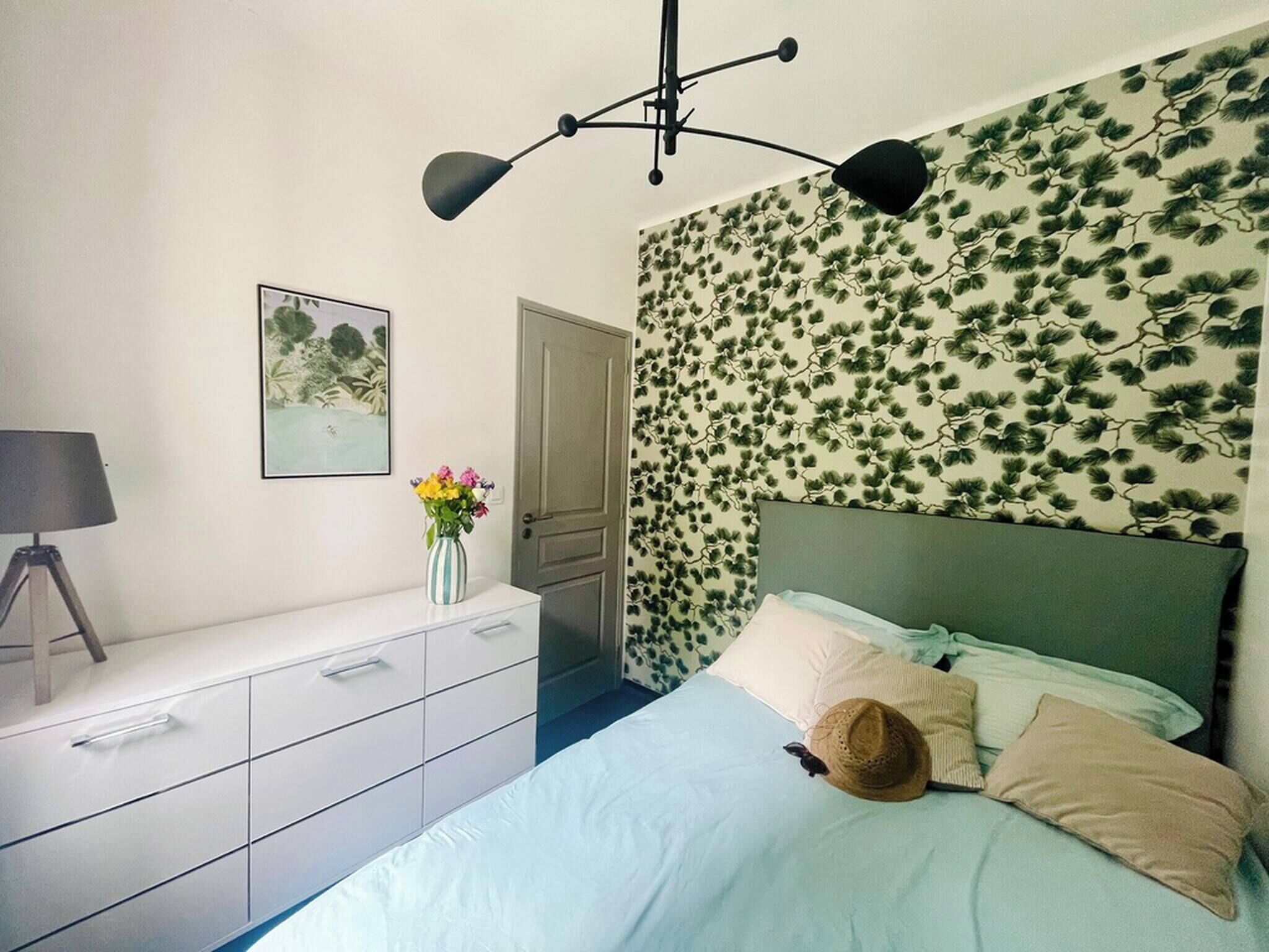 2 chambres, fer et planche à repasser, accès au Wi-Fi (inclus)