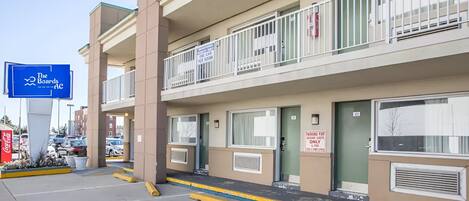 واجهة المنشأة