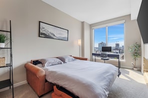 1 bedroom, desk, iron/ironing board, WiFi - Heart of Downtown Calgary Luxury Condo with Stunning Views and Premium Amenities (Calgary)