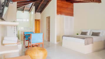 Standard Suite | Laptop workspace, free cribs/infant beds, free WiFi