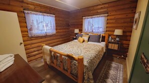 2 bedrooms, travel crib, WiFi, bed sheets - Huckleberry Cabin ~ Fish, Ski, Golf, Play, Relax!  St Regis, Montana (Saint Regis)