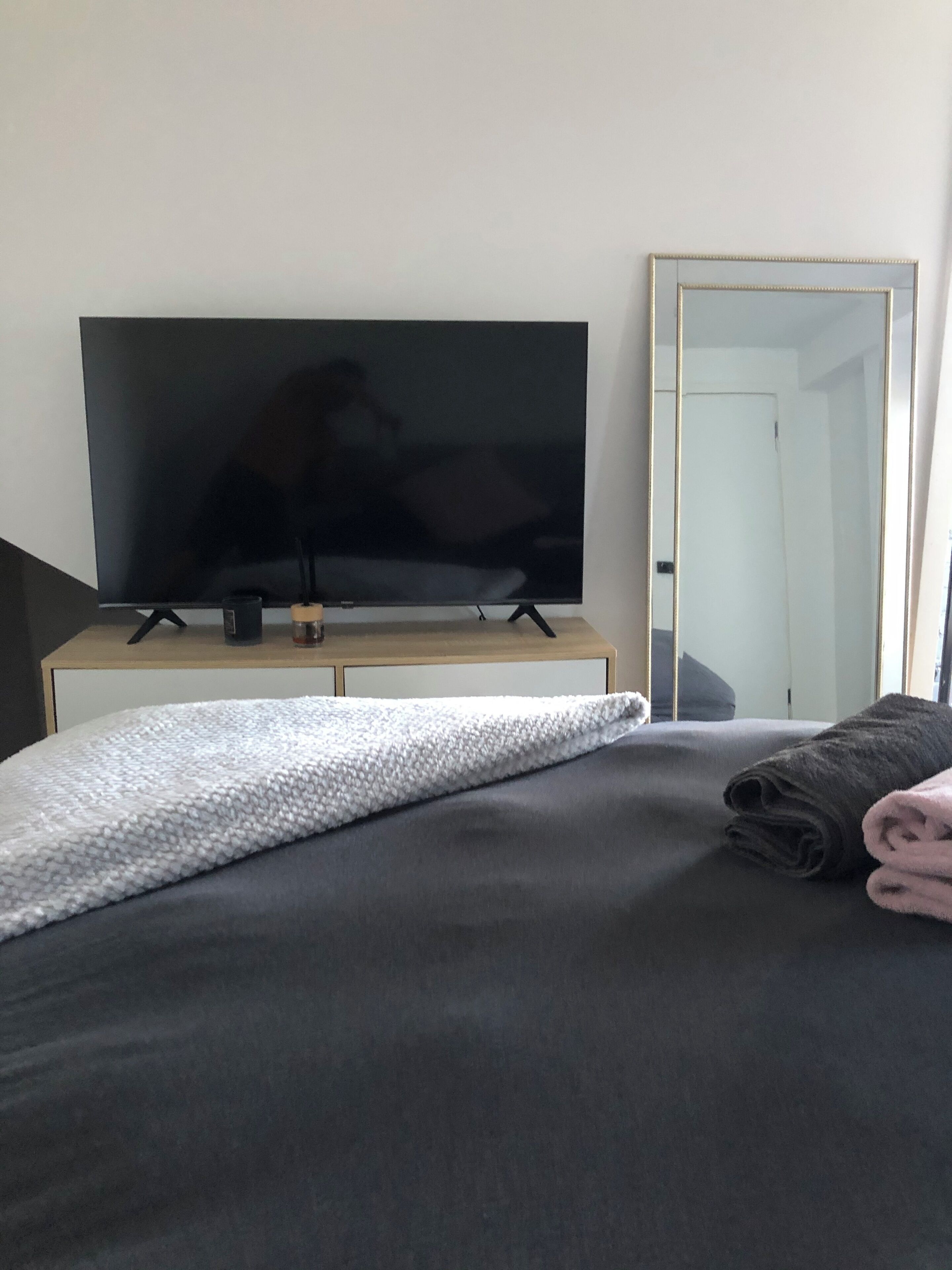 4 chambres, fer et planche à repasser, lit parapluie, Wi-Fi gratuit