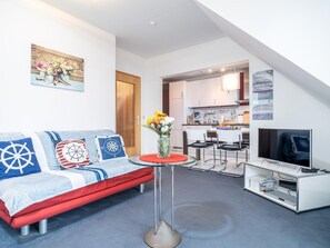 TV, DVD player, stereo - Ferienwohnung Ohana - Genießen Sie Ihren Urlaub in Unserer Nichtraucher Ferienwohnung (Zingst)