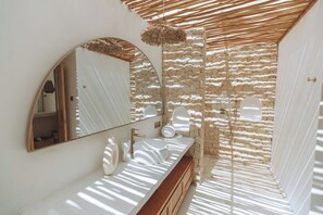 Luxury Villa, Pool View | Bathroom | Shower, rainfall showerhead, free toiletries, hair dryer - Best of Bali Retreat (Canggu)
