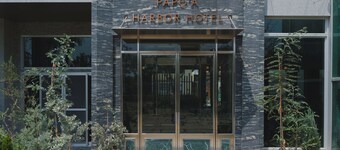 PAPO'A HARBOR HOTEL