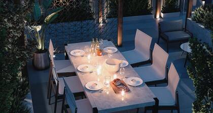 Waterfront Yorkville Haven