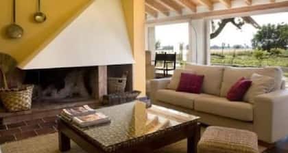 Country House 'Marialba' with Mountain Views, Private Pool, and Wi-Fi