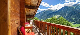 Holiday Apartment 'Almbergerhof Wohnung Hirzer' with Mountain View and Balcony