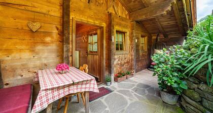 Appartement de vacances 'Almbergerhof Wohnung Hirzer' avec vue sur la montagne et balcon