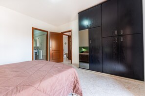 2 habitaciones, wifi gratis y ropa de cama 