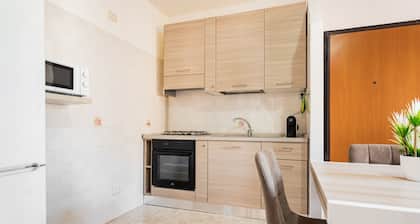 Apartment 'Colombo Rooms' with Balcony and Air Conditioning