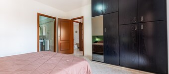 Appartamento 'Colombo Rooms' con balcone e aria condizionata