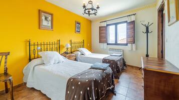 5 habitaciones y ropa de cama
